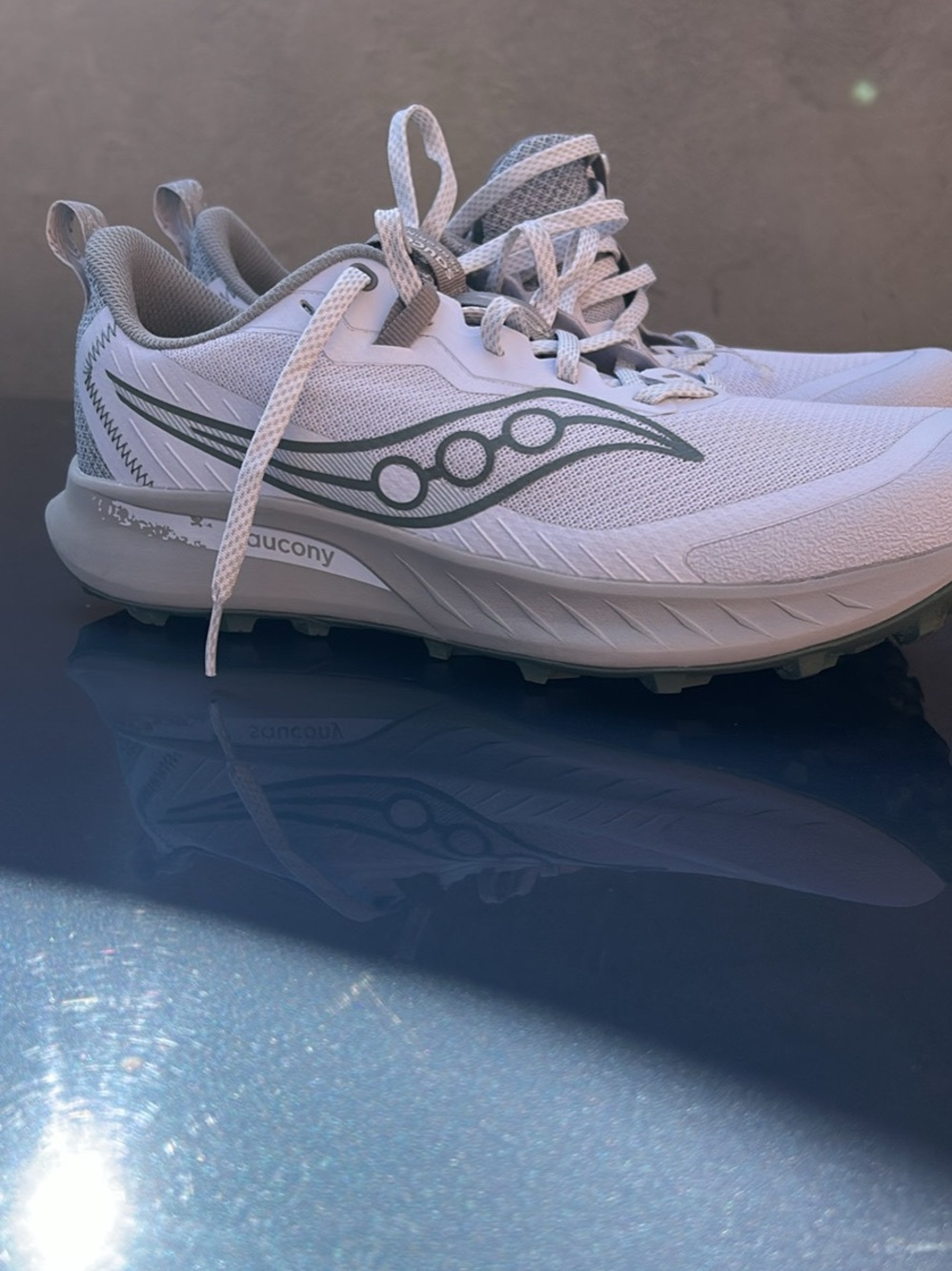 Saucony  men’s peregrine White and Gray Running Shoes